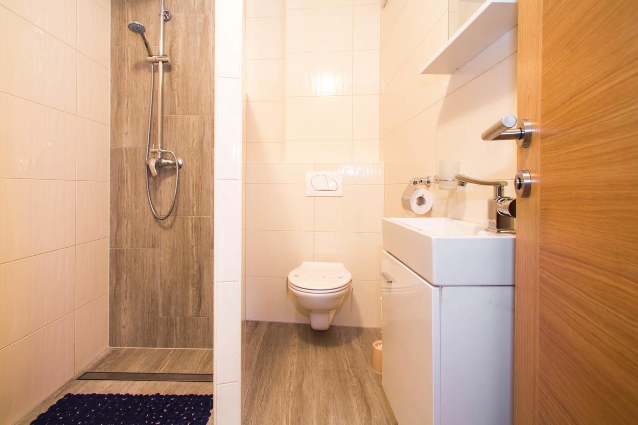 Patricija Keller-podrum-basement Apartment Porec